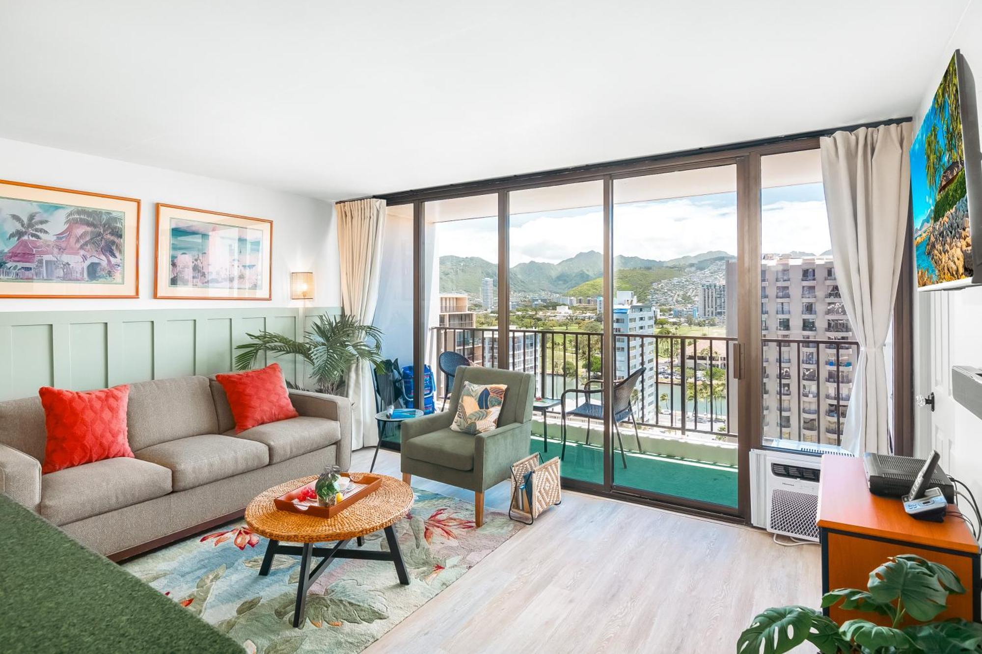 Mountain View Condo W/ King-Size Bed, Free Parking 檀香山 外观 照片