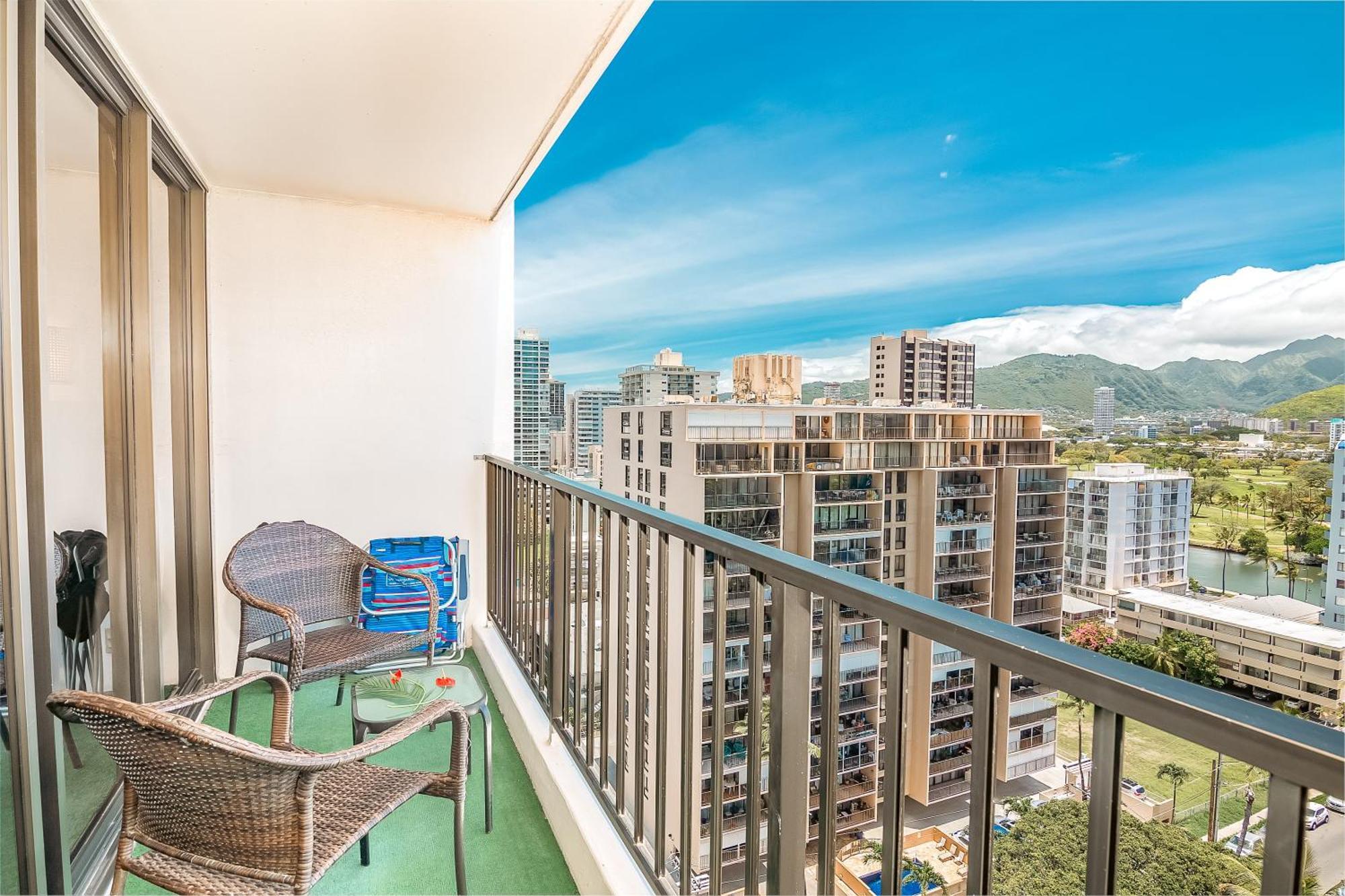 Mountain View Condo W/ King-Size Bed, Free Parking 檀香山 外观 照片